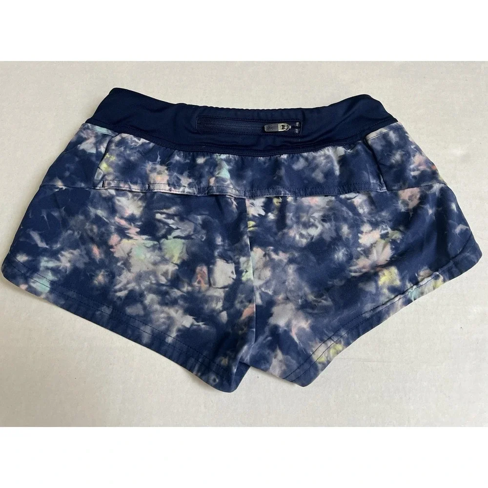 Athleta Girl Run the World Shorts size S/7 Blue tie dye